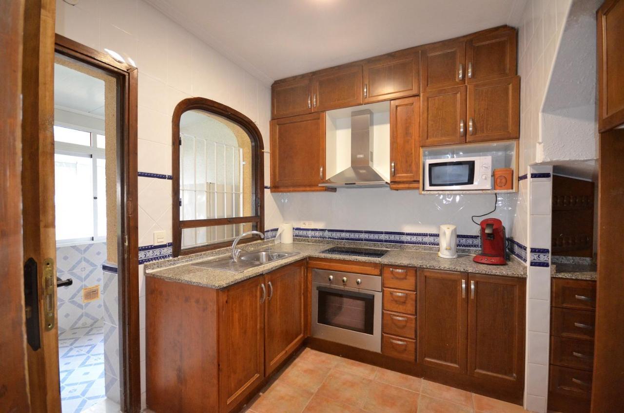 Agradable Adosado Con Piscina, Duchas Hidromasaje Villa Torrevieja Eksteriør bilde